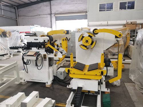Uncoiler Straigtener Feeder for 5G Communication Electronic Stamping is working in BYD Group Company