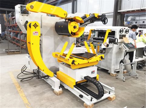 Combo Decoiler Straightener 2 in 1 Machine y NC Servo Feeder Machine entregados al Reino Unido