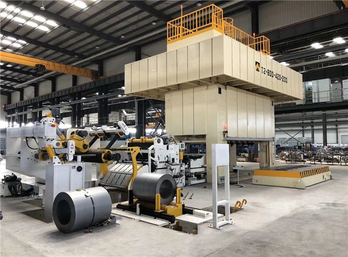 Línea de procesamiento de bobinas de función completa