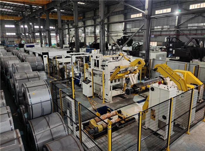 Línea de corte láser de alimentación de bobina